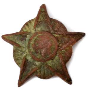 The star of the sample of 1918 in the glow from the badge (?)