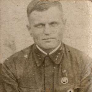 Photo senior Sergeant of the red army to red army books