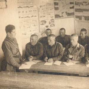Photo classes starting Komsomol school, 1937