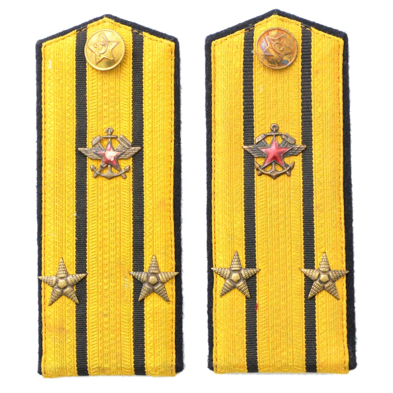 The shoulder straps of the everyday lieutenant colonel of the VOSO sample of 1943