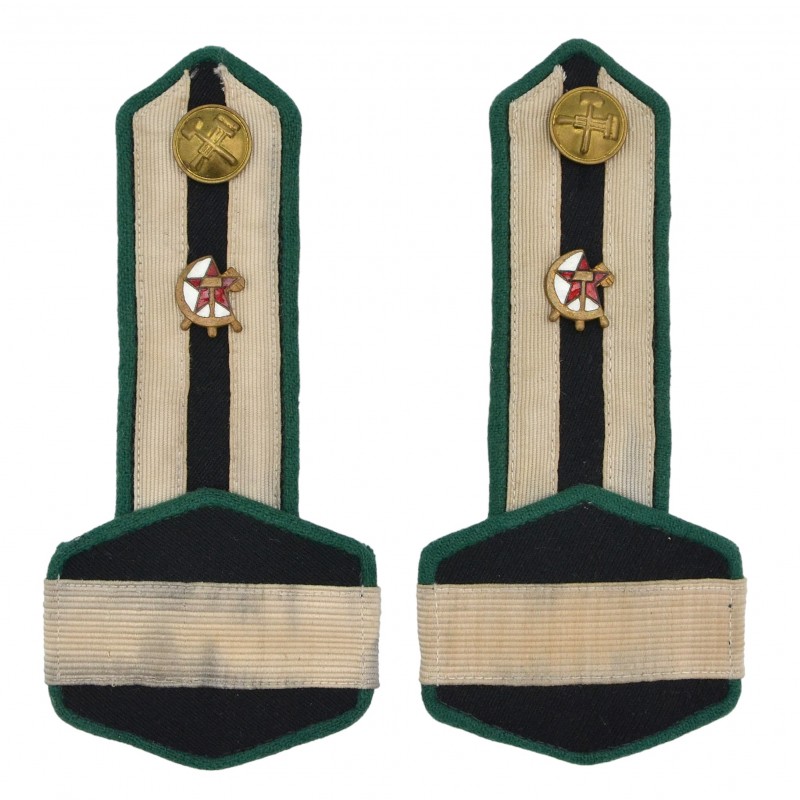 Shoulder straps of the equipment of the administrative service of the 1st rank of the NKPS sample of 1943