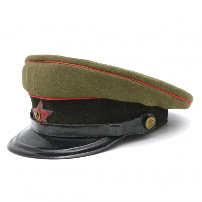 The cap of the command staff of the Red Army artillery of the sample 1935/1941 