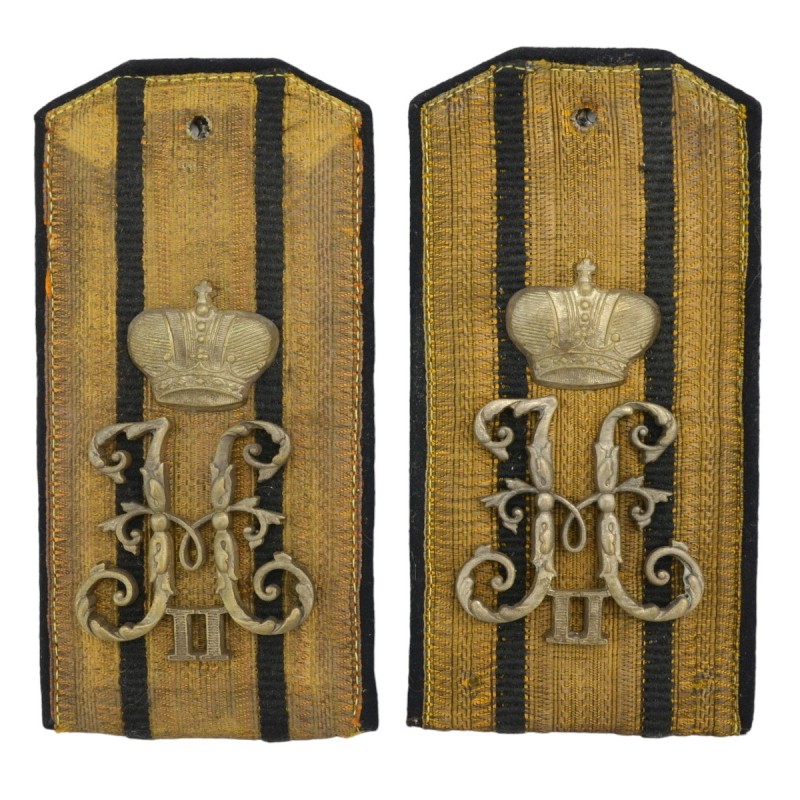 Shoulder straps of the adjutant's wing with the rank of captain of the 1st rank of the RIF